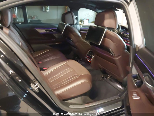 BMW 2018 2018 WBA7F2C55JB238770 Image 8