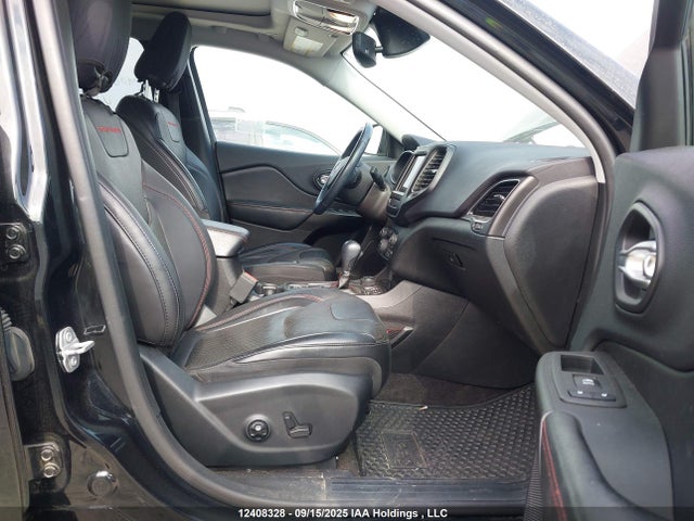1C4PJMBXXKD116072 Jeep Cherokee