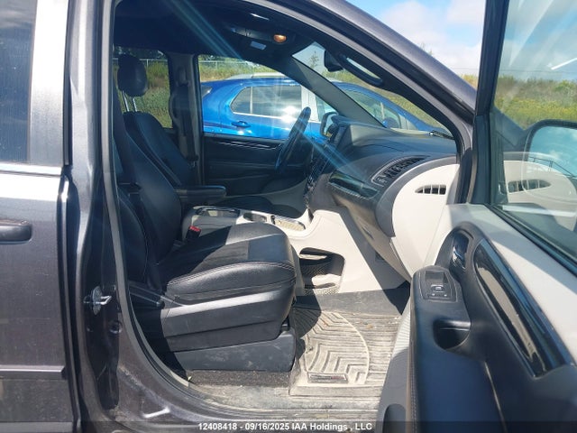 2C4RDGBG7GR335125 Dodge Grand Caravan