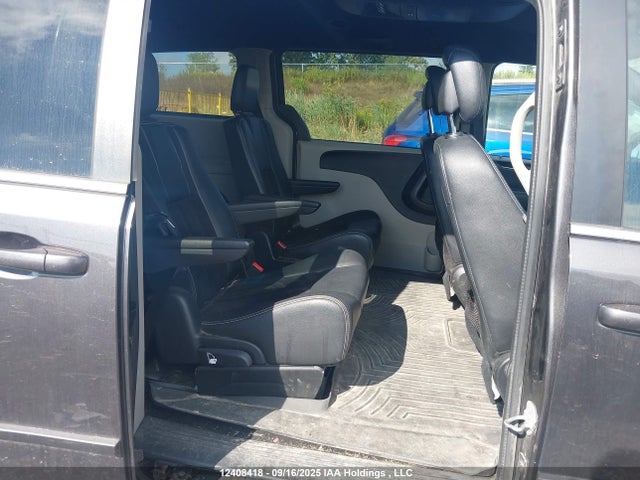 2C4RDGBG7GR335125 Dodge Grand Caravan