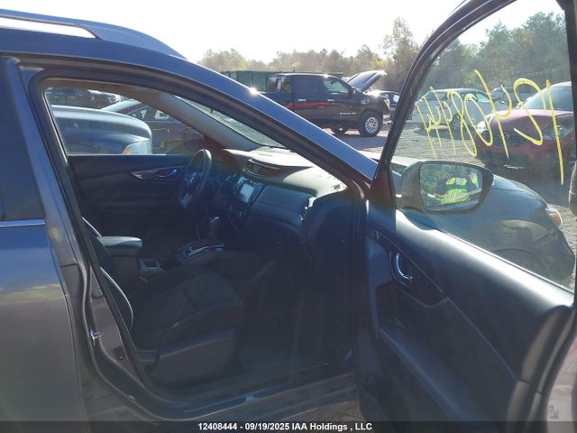 Nissan 2017 2017 5N1AT2MV2HC850263 Image 5