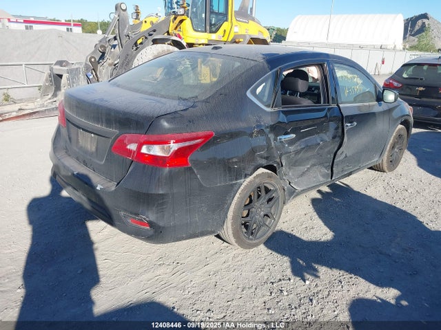 Nissan Sentra 2017 3N1AB7AP4HY354014 Image 4