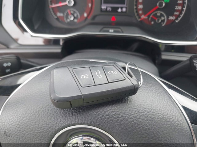 3VWE57BU5KM045576 Volkswagen 1.8 tsi