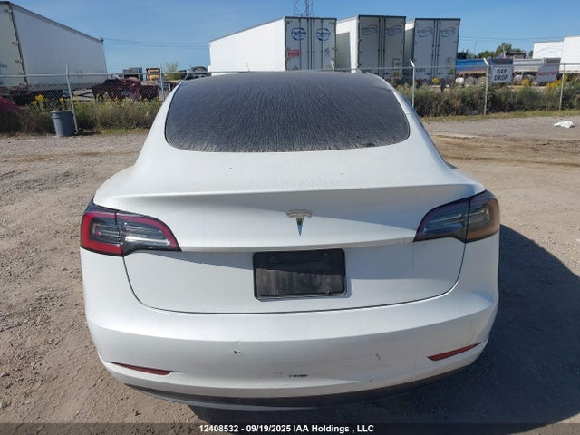 5YJ3E1EA8PF481830 Tesla MODEL 3