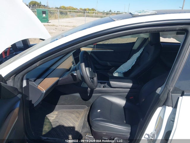 5YJ3E1EA8PF481830 Tesla MODEL 3