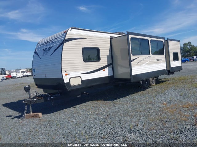 4YDT31828K7246088 Keystone 2019