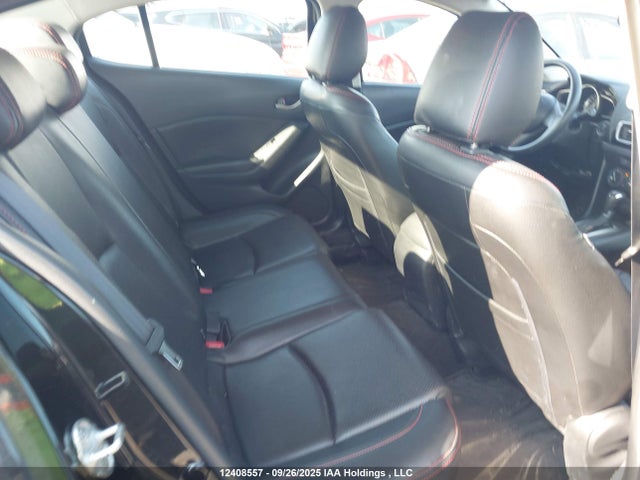 3MZBM1U70FM155743 Mazda pe