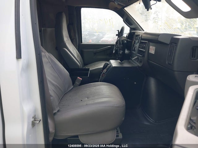 1HA3GSC76SN001703 Chevrolet l8t