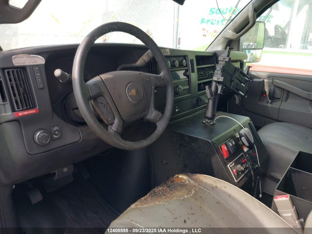 1HA3GSC76SN001703 Chevrolet l8t