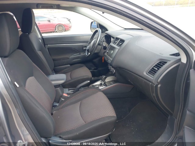 Mitsubishi mivec 2018 JA4AJ3AU2JZ603852 Image 5