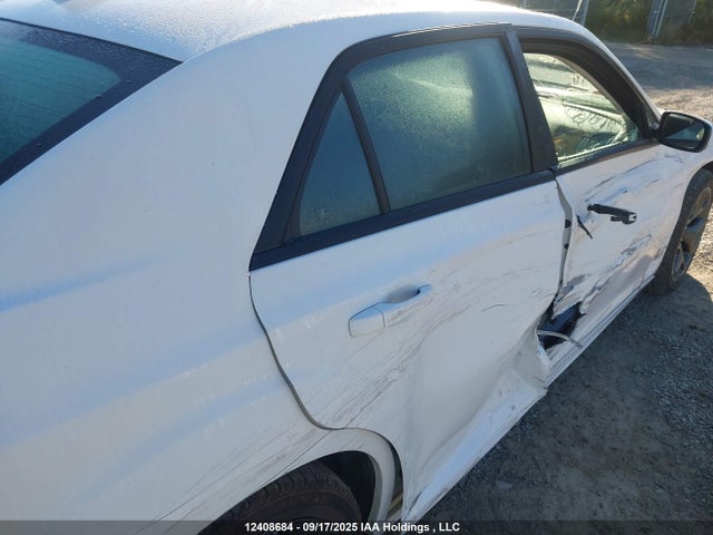 2C3CCADG6PH624297 Chrysler 300
