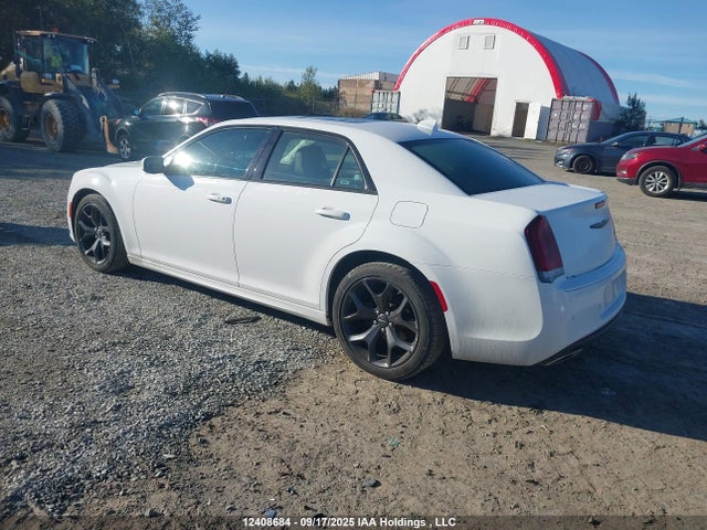 2C3CCADG6PH624297 Chrysler 300