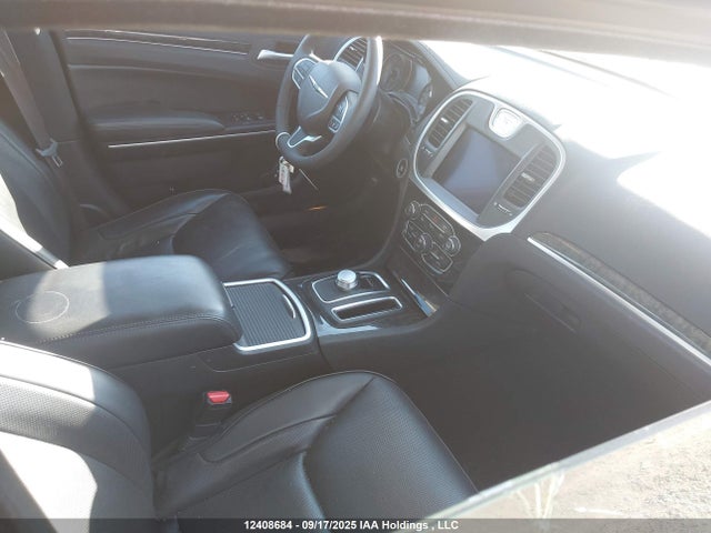 2C3CCADG6PH624297 Chrysler 300