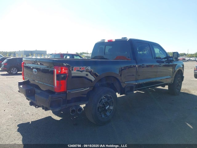 Ford 2023 2023 1FT8W2BM9PEC29657 Image 4