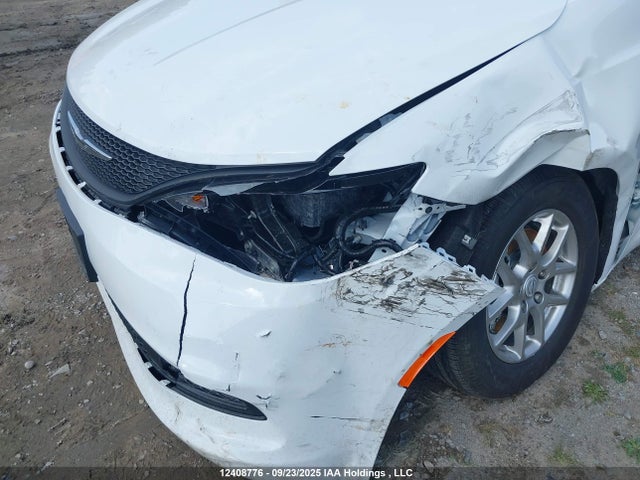 Chrysler 2025 2025 2C4RC1ZG9SR609326 Image 6