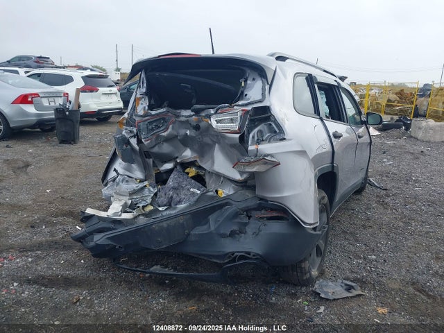 1C4PJMAX4JD504821 Jeep 2018