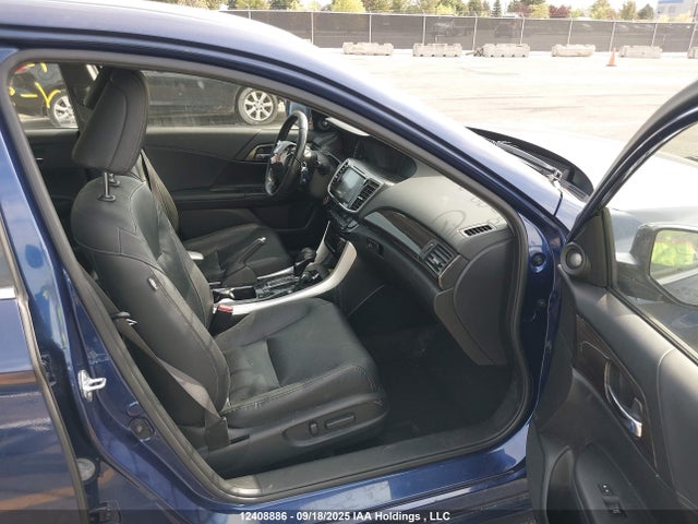 JHMCR6F7XHC800422 Honda lfa1