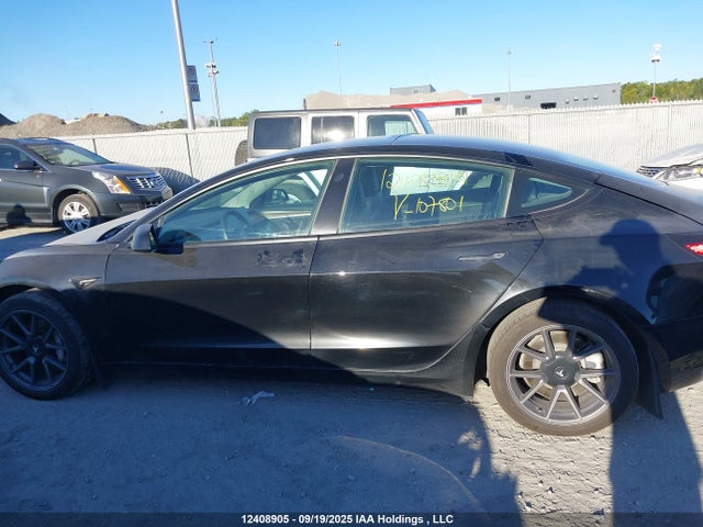 5YJ3E1EB9NF107801 Tesla MODEL 3