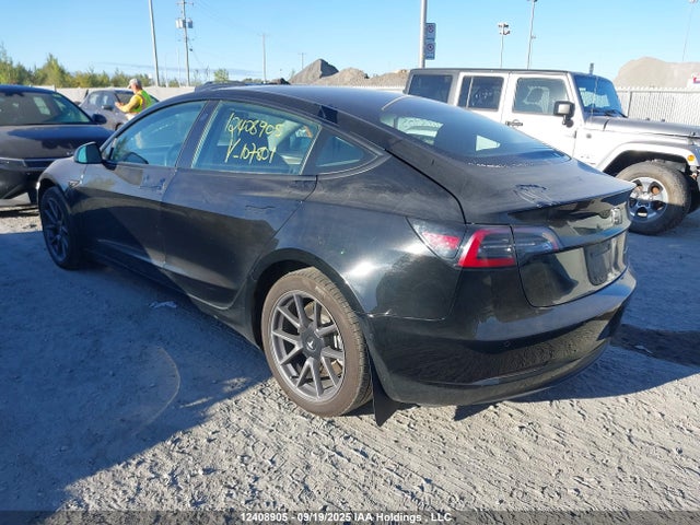 5YJ3E1EB9NF107801 Tesla MODEL 3