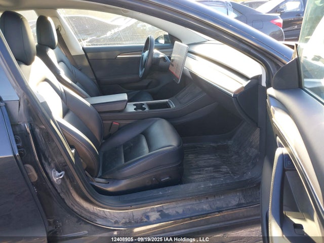 5YJ3E1EB9NF107801 Tesla MODEL 3