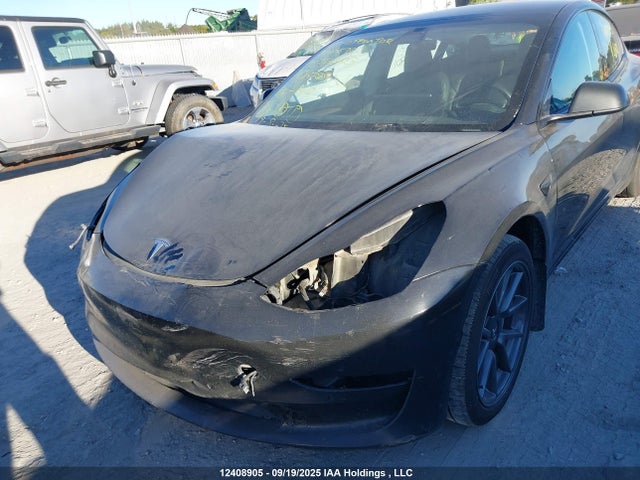 5YJ3E1EB9NF107801 Tesla MODEL 3