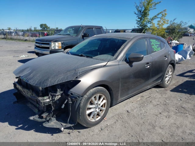 Mazda pe 2015 3MZBM1L74FM134363 Image 2
