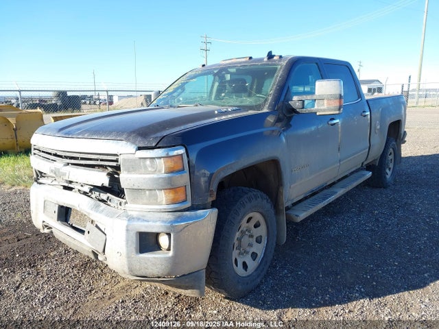 Chevrolet lml 2015 1GC1KWE85FF586555 Image 2