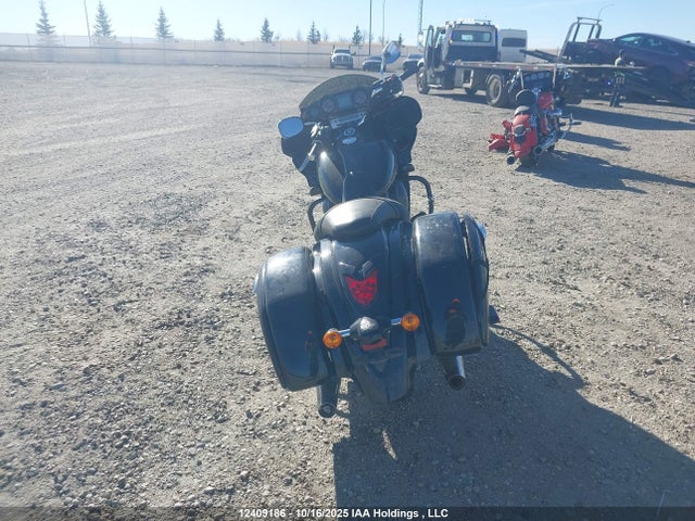 JKBVNRK11JA014413 Kawasaki Vulcan 1700
