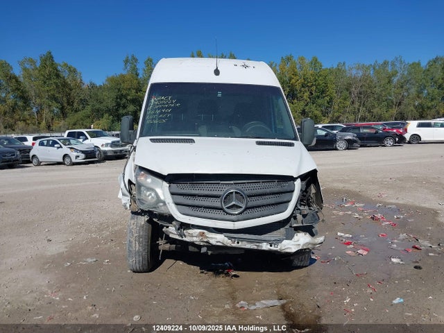 WD3BE8CDXJP616461 Mercedes-Benz mg5+mh5 with brake assist