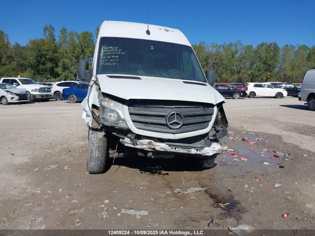 WD3BE8CDXJP616461 Mercedes-Benz mg5+mh5 with brake assist
