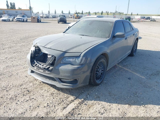 Chrysler 300 2018 2C3CCABG9JH277865 Image 2
