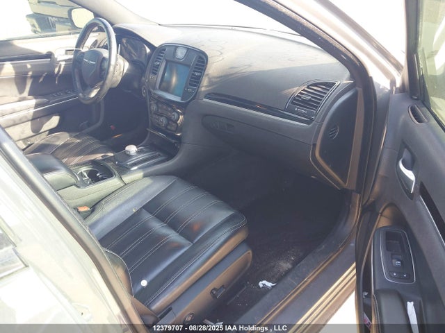 Chrysler 300 2018 2C3CCABG9JH277865 Image 5