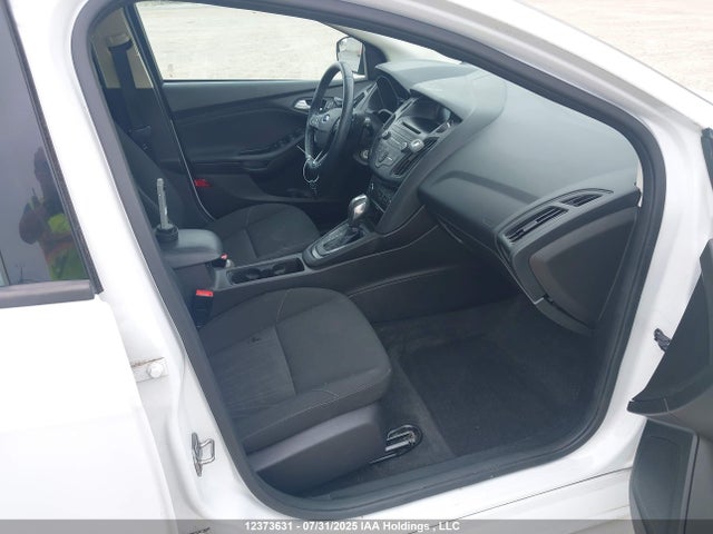Ford Focus 2016 1FADP3K2XGL218314 Image 5