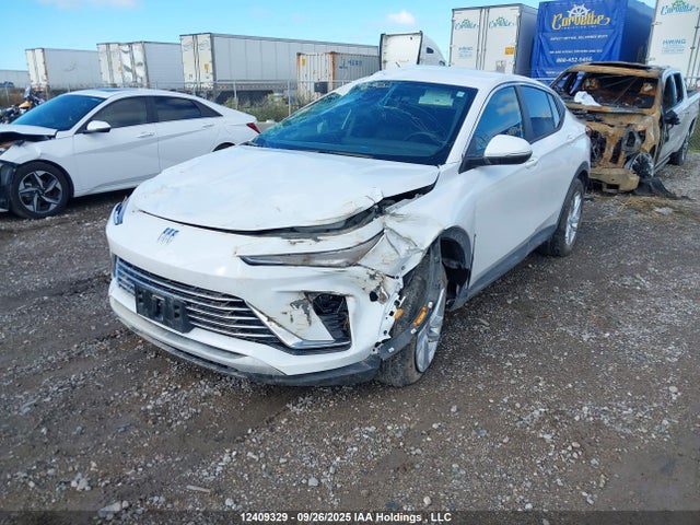 Buick lih 2024 KL47LAE2XRB129123 Image 2