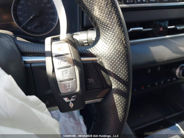 Mitsubishi Outlander 2024 JA4J4VA87RZ616064 Image 11