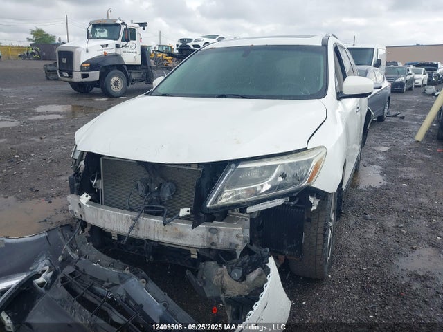 Nissan Pathfinder 2014 5N1AR2MM5EC672141 Image 2
