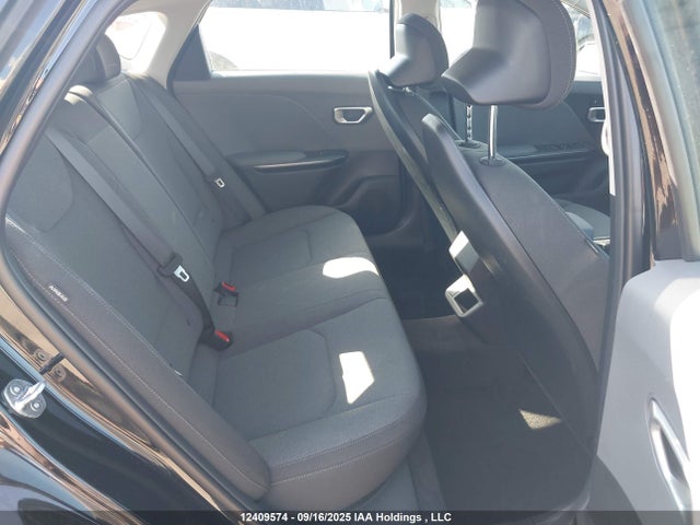 3KPFT4DE6SE166886 KIA k4