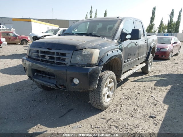 Nissan 2015 2015 1N6AA0EC3FN501882 Image 2
