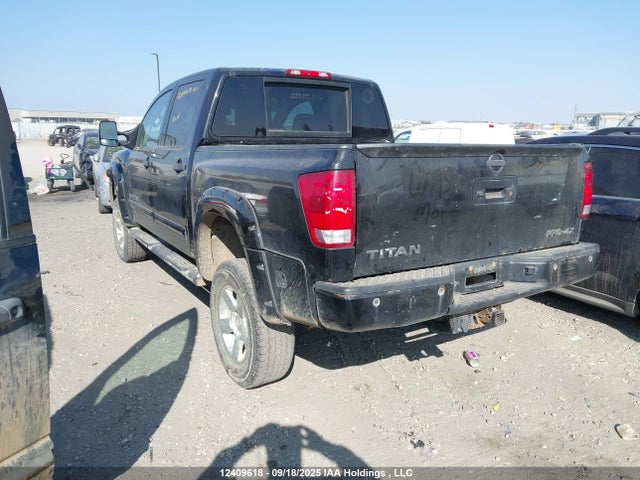 Nissan 2015 2015 1N6AA0EC3FN501882 Image 3