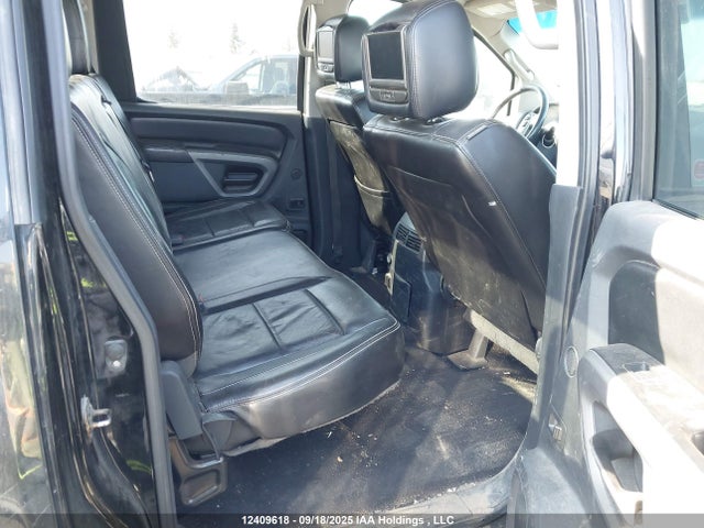 Nissan 2015 2015 1N6AA0EC3FN501882 Image 8