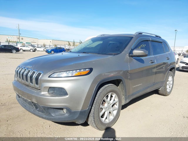 Auction sale of the 2016 Jeep Cherokee Latitude, vin: 1C4PJMCS8GW284825, lot number: 12409780