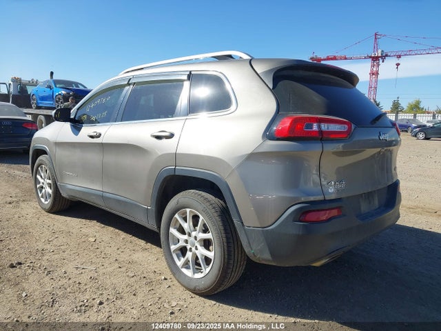 Auction sale of the 2016 Jeep Cherokee Latitude, vin: 1C4PJMCS8GW284825, lot number: 12409780