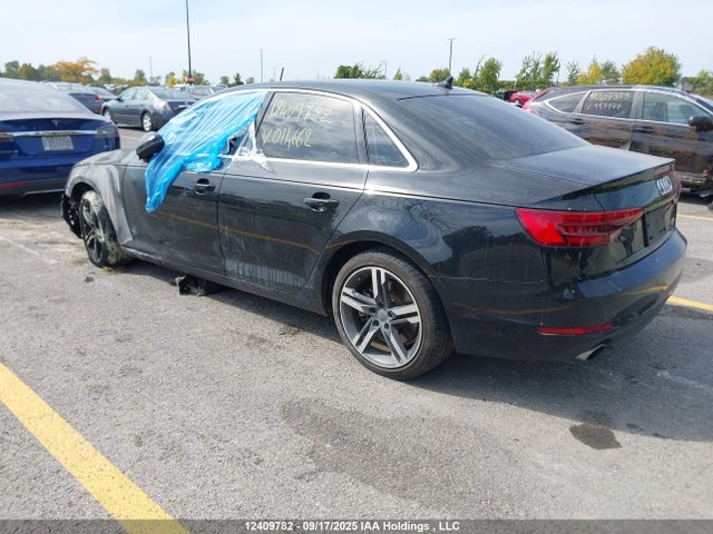 Продажа на аукционе авто 2017 Audi A4, vin: WAUCNAF41HN014662, номер лота: 12409782