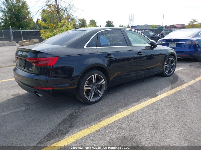 Продажа на аукционе авто 2017 Audi A4, vin: WAUCNAF41HN014662, номер лота: 12409782