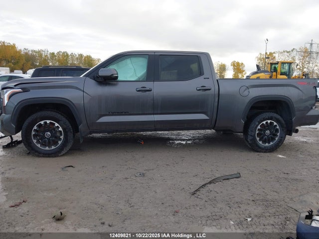 5TFLA5EC0NX003067 Toyota Tundra Crewmax Sr5