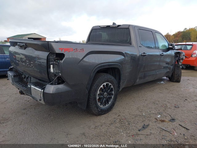 5TFLA5EC0NX003067 Toyota Tundra Crewmax Sr5