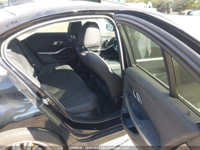 3MW5R7J00L8B23632 BMW 330I