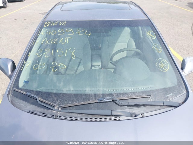 KMHCT4AE5HU221518 Hyundai Accent