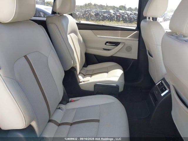 JM3KKDHC4R1135828 Mazda h3