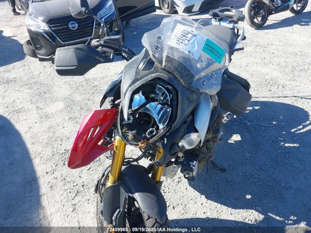 JS1VU51A4E2101157 Suzuki U501-